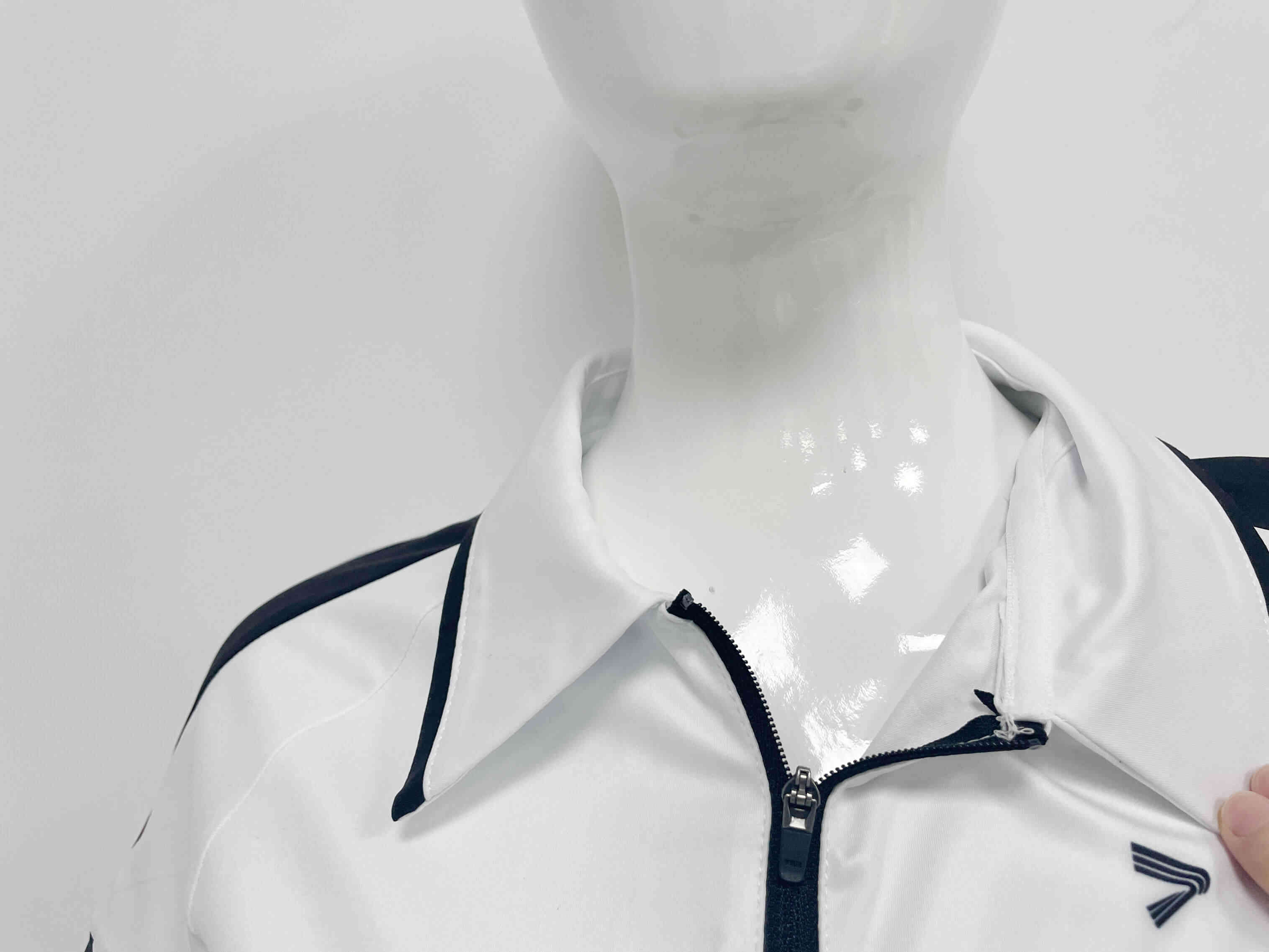 The fine collar design front view of RISEPECT golf dress white sports dress wholesale