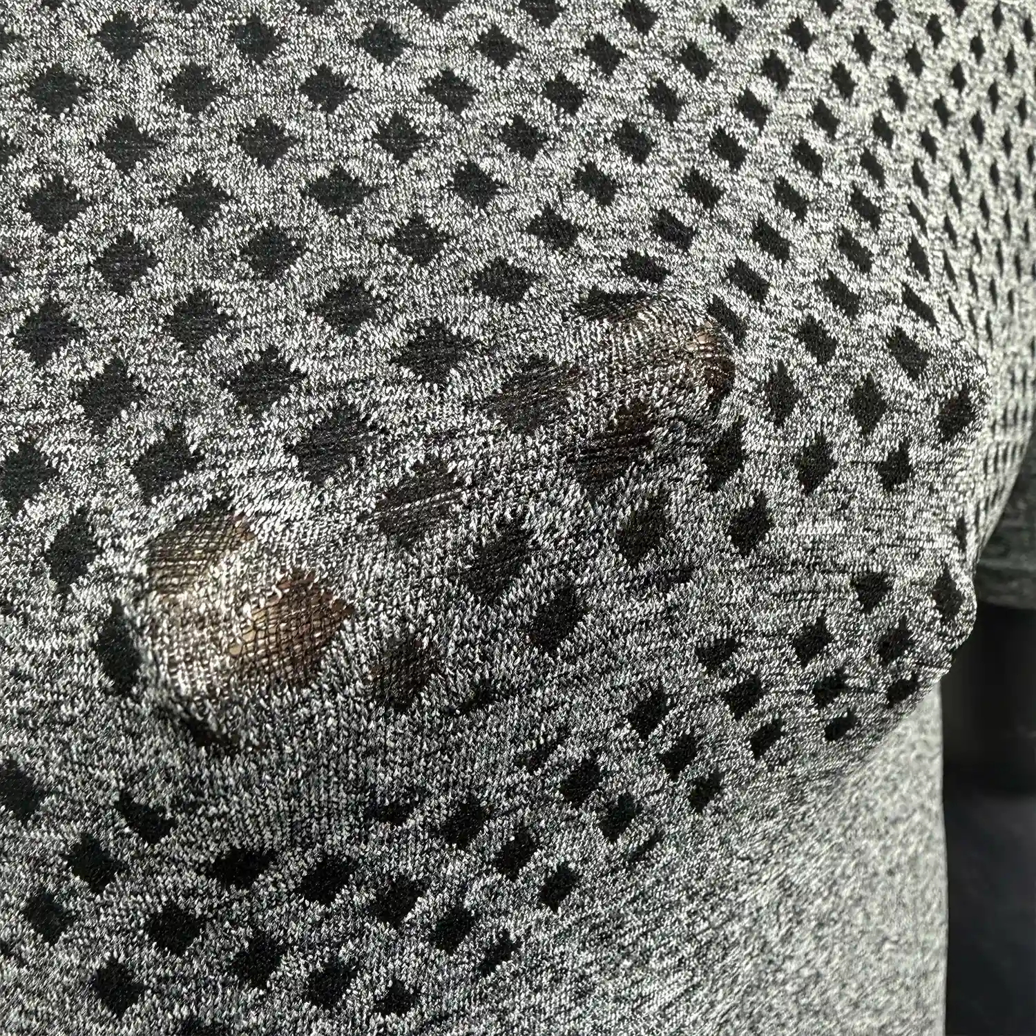 Detail 4 of Use men's sizes chart provided by Rise Sportswear, or custom your own brand, club, or team men's sizes chart for Ultrasonic Welded Seamless Knit Short Sleeve Rash Guard.