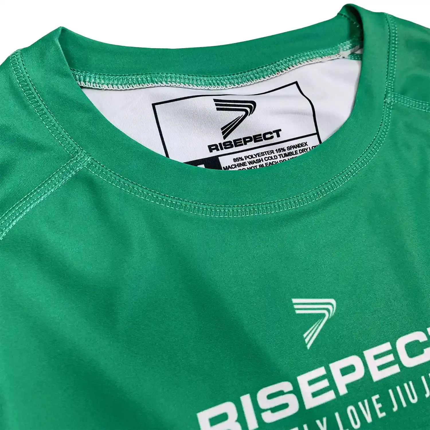 Elk two-color rash guard green blue short sleeve neck details