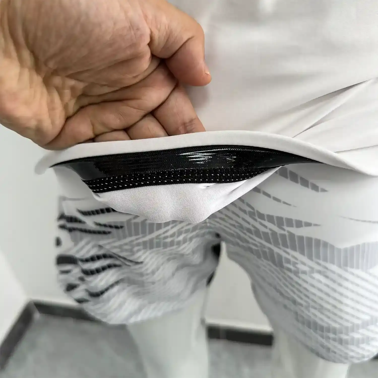 Khaki bjj rash guard warrior short sleeve hem inside silicone strip details