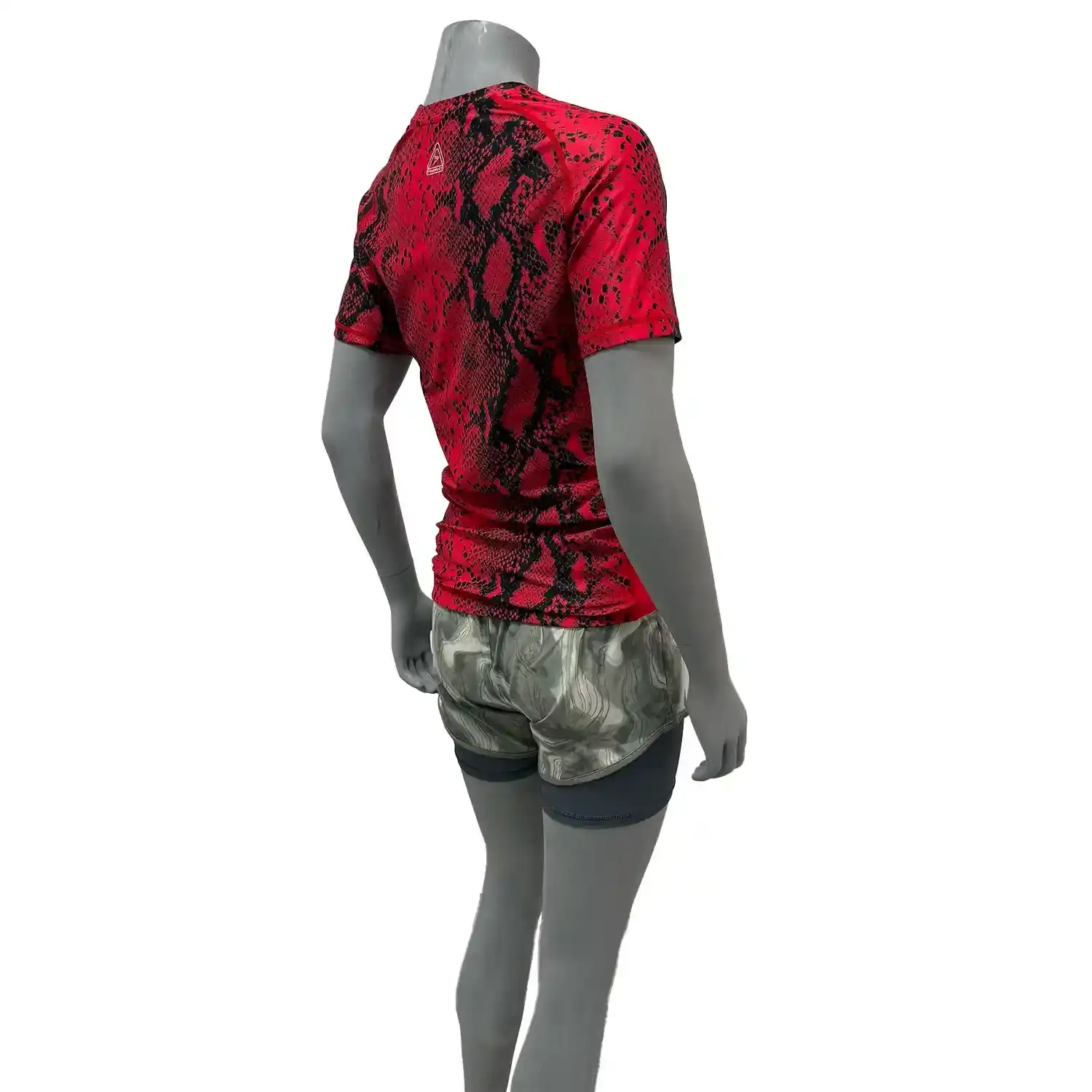 Female model in red snake pattern bjj rash guard short sleeve right back view