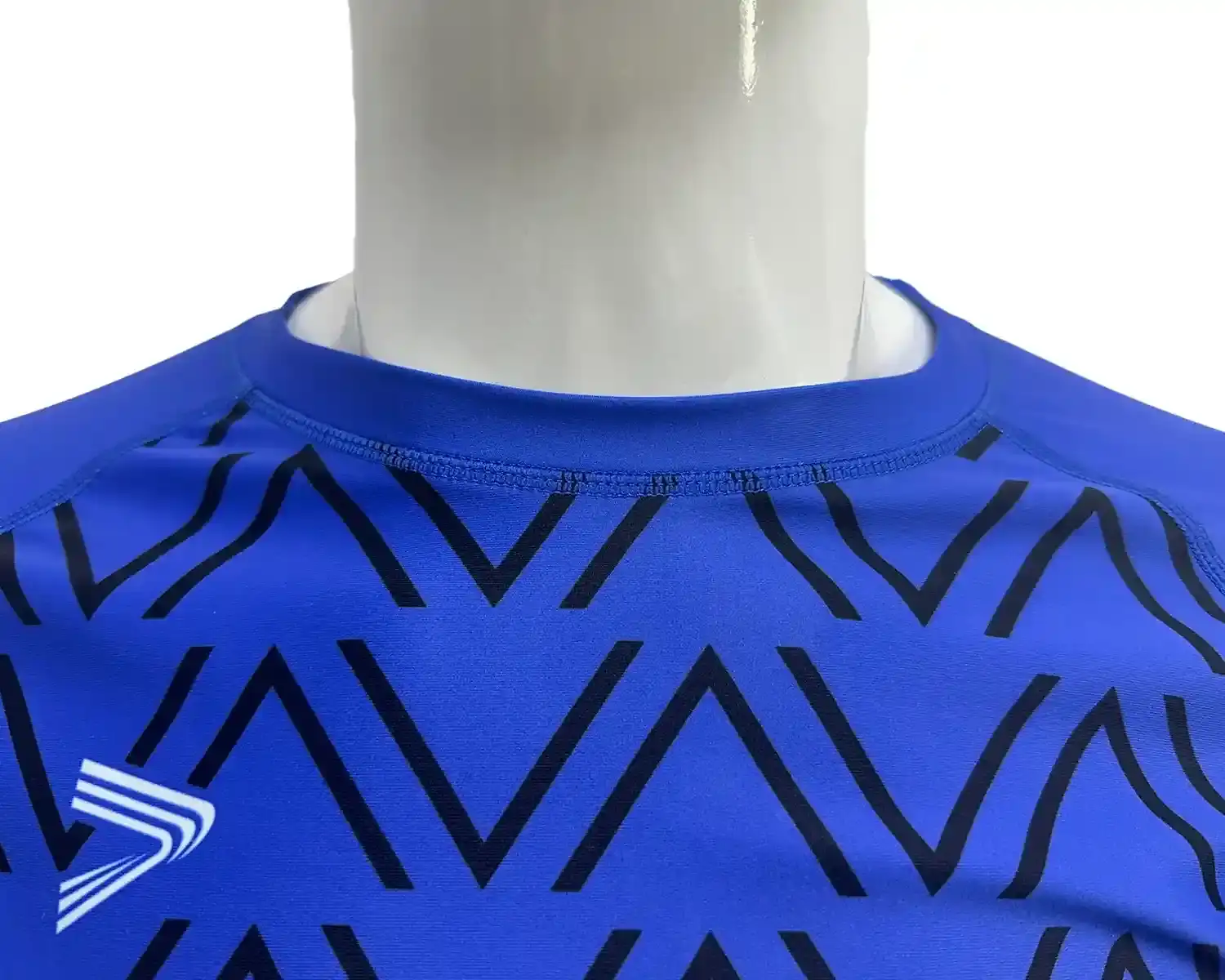 Blue rash guards with black wave neck outside details