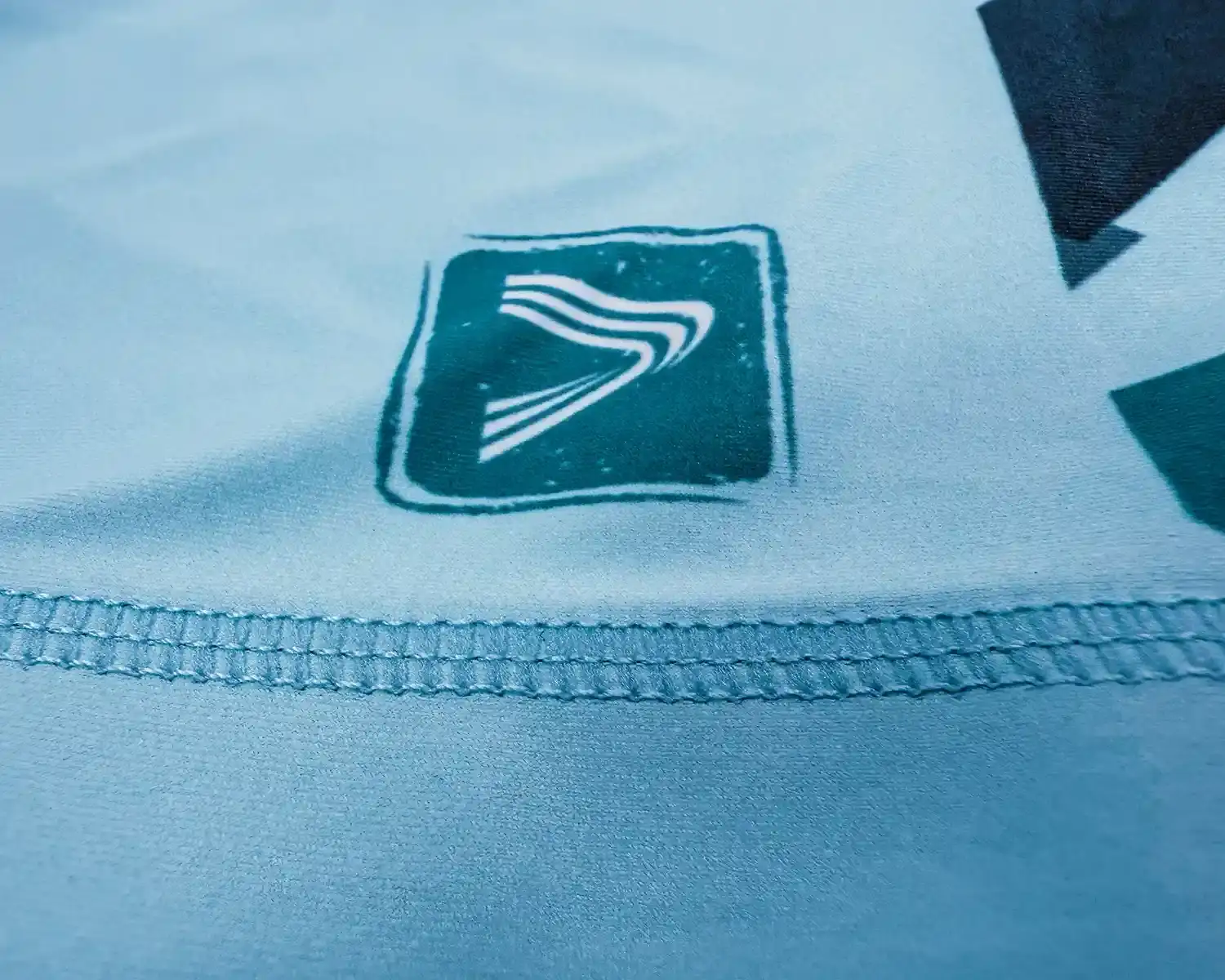 Upf50 Bjj Rashgaurd hem inside coverstitch upclose