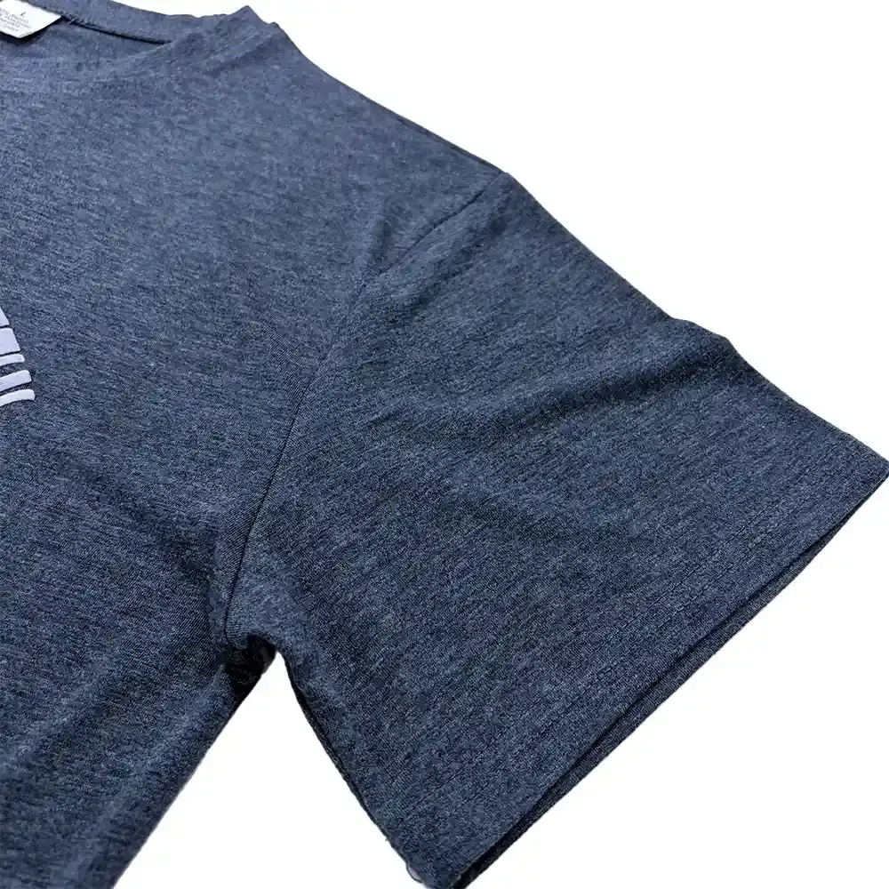 Sleeves Detail